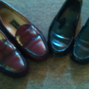 Sell this shoes  of slide  of leather